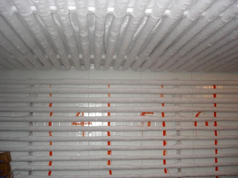 安徽香蕉视频成人在线制冷告诉您：搁架排管是如何融霜的